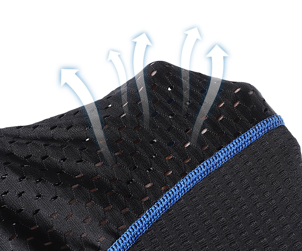 Men's cycling shorts featuring a 5D gel pad for comfort, made from quick-dry polyester and spandex, ideal for mountain biking.