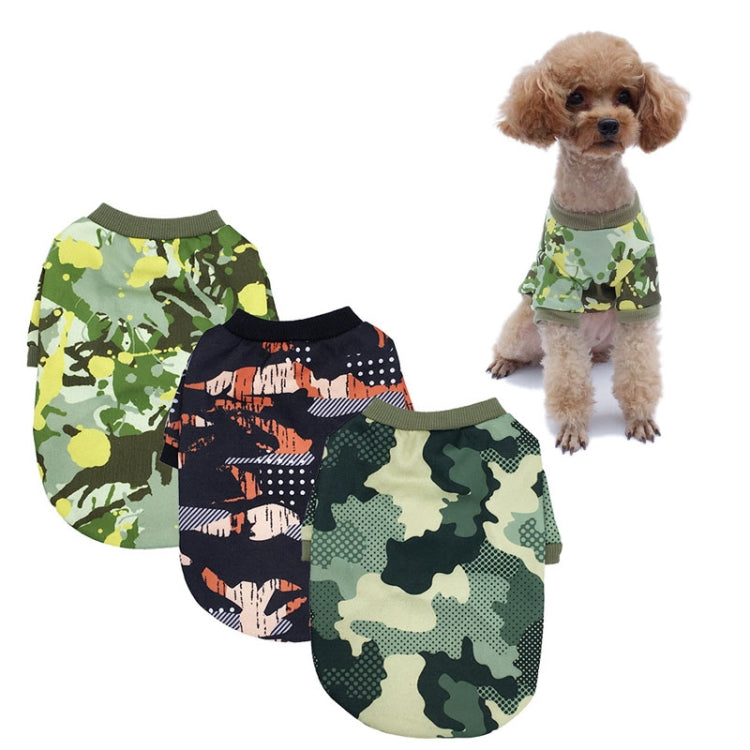 A stylish camouflage fleece sweater for small dogs, perfect for autumn and winter wear, showcasing its soft cotton material and pullover design.