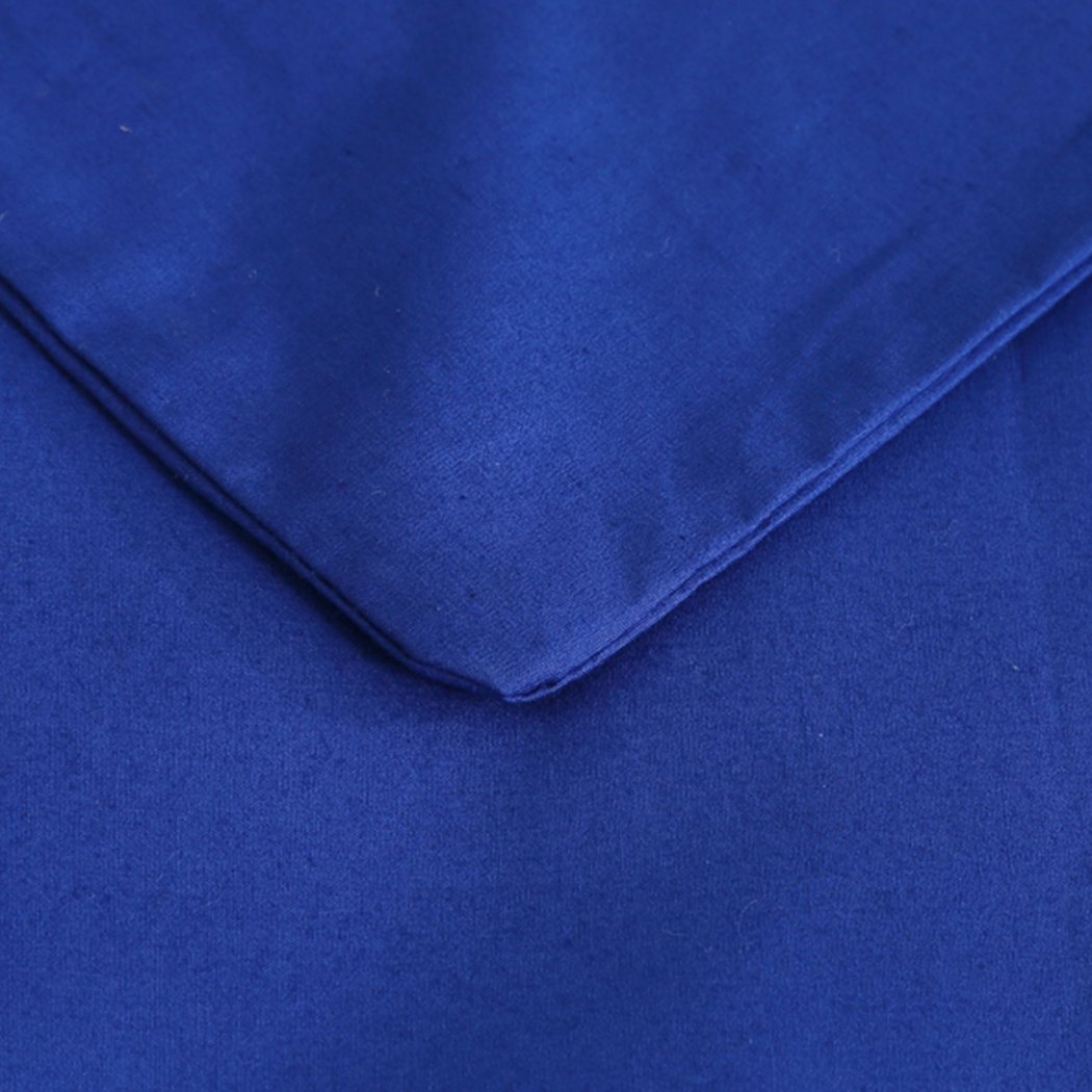 DreamZ Weighted Blanket in blue, featuring dual covers made of polyester and cotton, designed for deep relaxation and comfort.