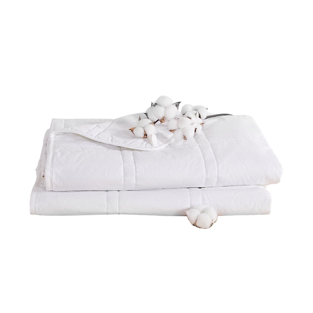 DreamZ Weighted Blanket in white, made of 100% hypoallergenic cotton, designed for adults to provide deep relaxation and stress relief.