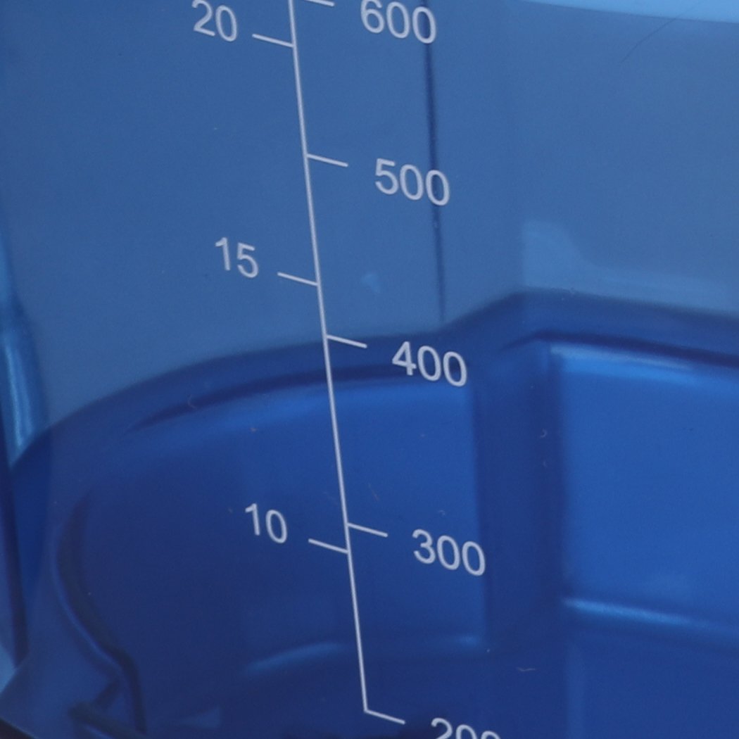 Electric Oral Irrigator Tooth Cleaner Kit with 7 tips, designed for effective dental care and plaque removal.