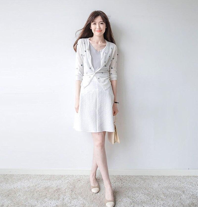 Fashion Women Blouse Tops featuring long sleeves, O-neck design, and short crop style, perfect for summer wear.