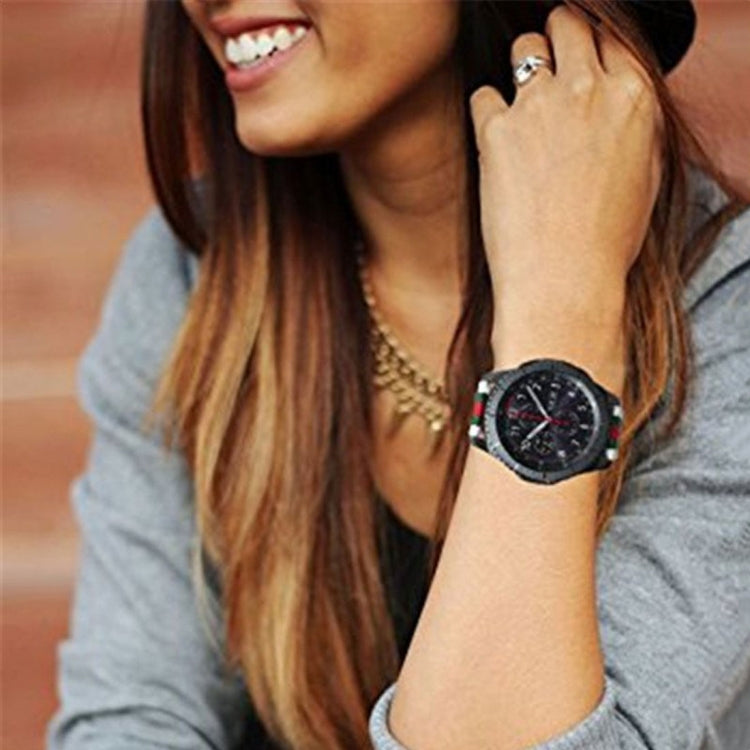 Stylish nylon and genuine leather watchband for Samsung Gear S3, featuring a simple and elegant design.