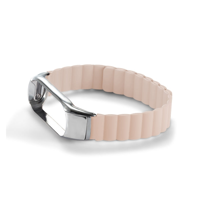 Pink silicone magnetic watch band for Xiaomi Mi Band 4 and 3, showcasing its soft texture and stylish design.