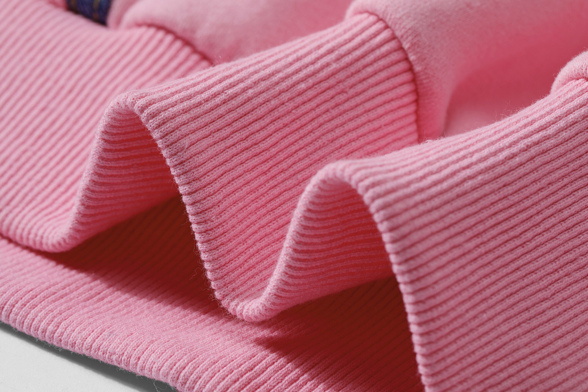 Harajuku Applique Casual Pullover Sweatshirt for women in pink, featuring a stylish patchwork design, perfect for winter wear.