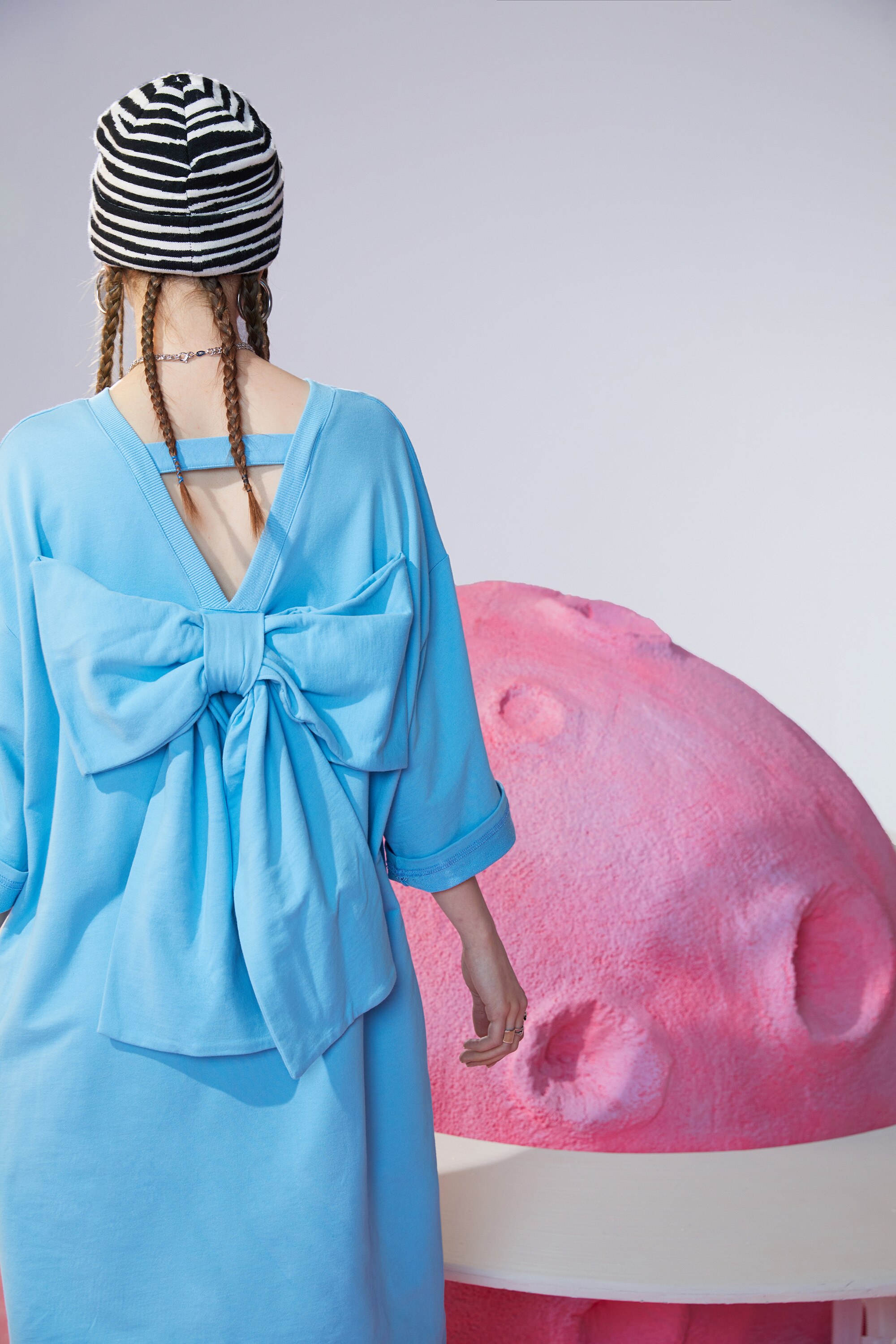 Harajuku Graphic Print Straight Casual Vintage Dress for women, featuring a backless design with a bow, knee-length cut, and vibrant print.