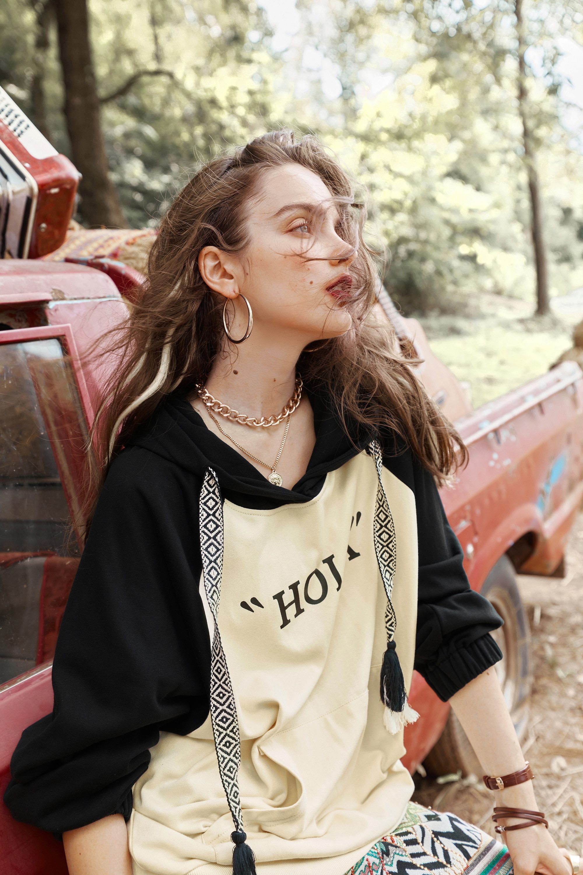 Harajuku Letter Print Casual Hoodie for Women, featuring a stylish design with a drawstring hood and patchwork decoration, perfect for autumn wear.