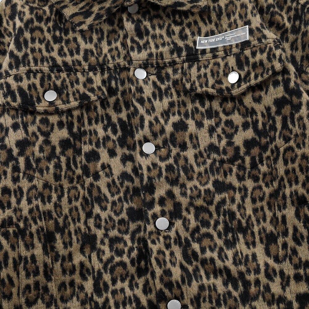 Men's hip hop jacket coat featuring a furry leopard print design with multiple pockets, perfect for streetwear style.