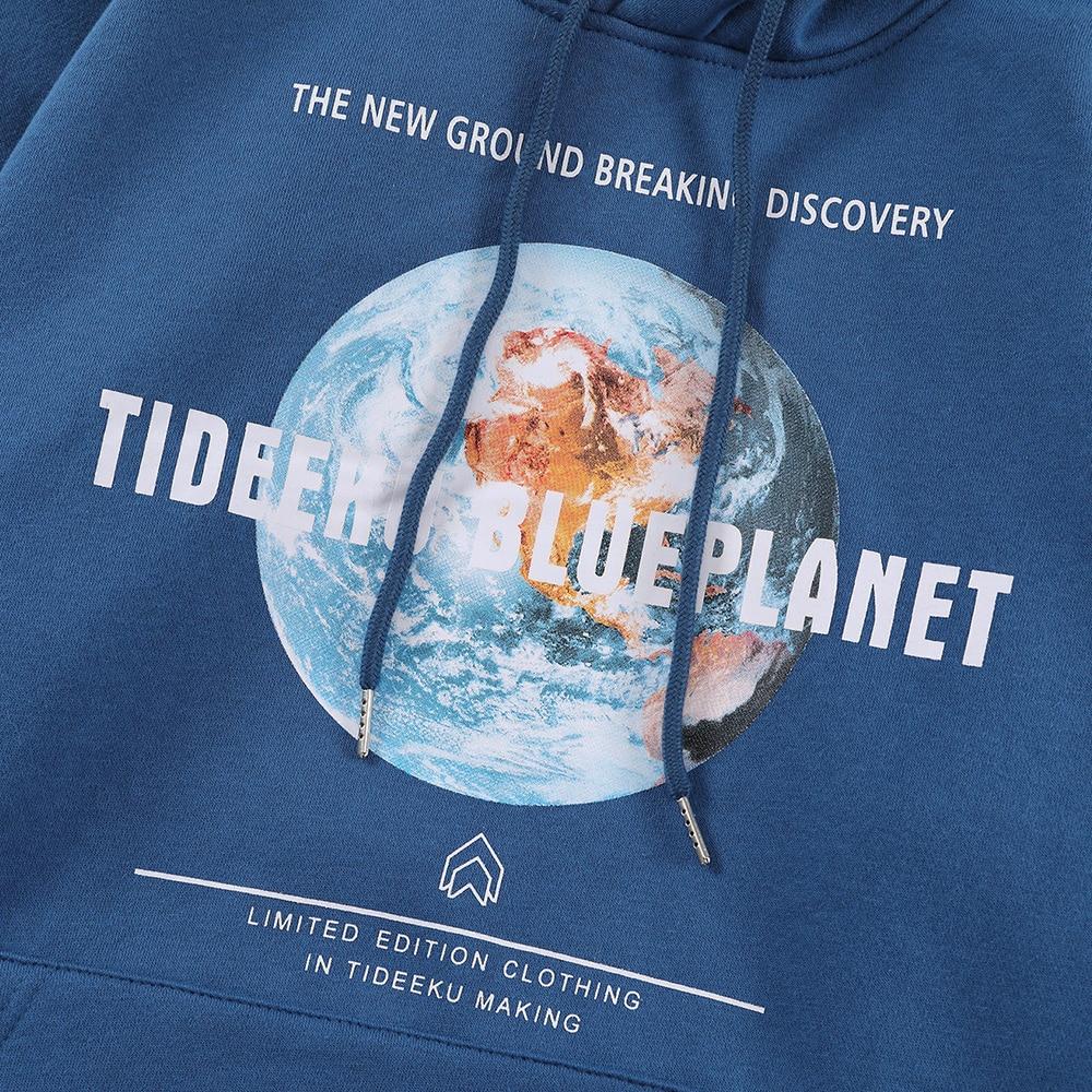 Cozy blue hoodie for men featuring a big pocket and Blue Planet letter design, perfect for autumn and winter streetwear.