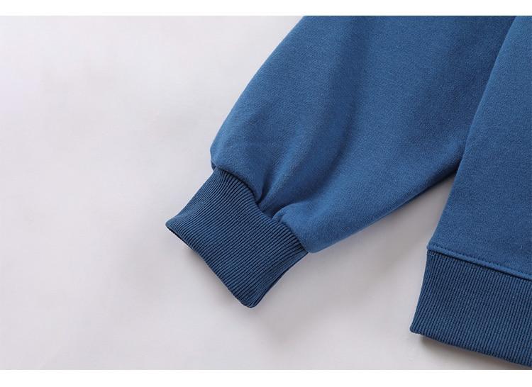 Cozy blue hoodie for men featuring a big pocket and Blue Planet letter design, perfect for autumn and winter streetwear.