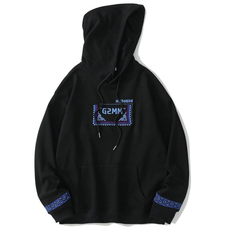 Men's vintage graphic letter embroidery hoodie in black and white, showcasing a stylish pullover design perfect for autumn and winter.