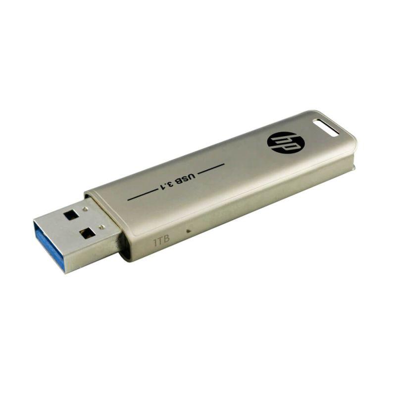 HP USB 3.1 x796w flash drive with 1024GB storage capacity, featuring a sleek and compact design.