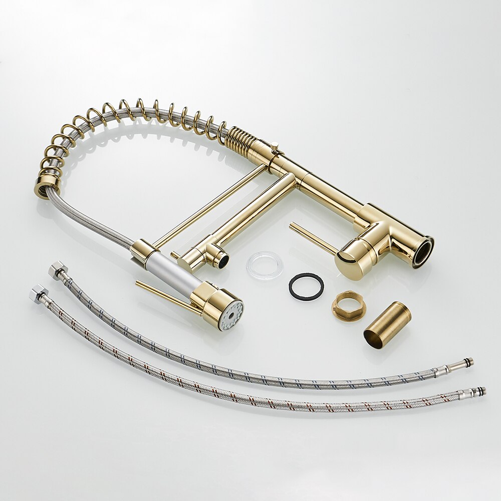 Gold Torneira Para Cozinha kitchen faucet with pull-out spring spout, showcasing its elegant design and brass construction.