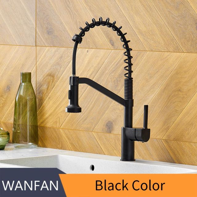 Modern polished chrome brass kitchen sink faucet with pull-out spray and single handle design, showcasing its sleek and contemporary style.