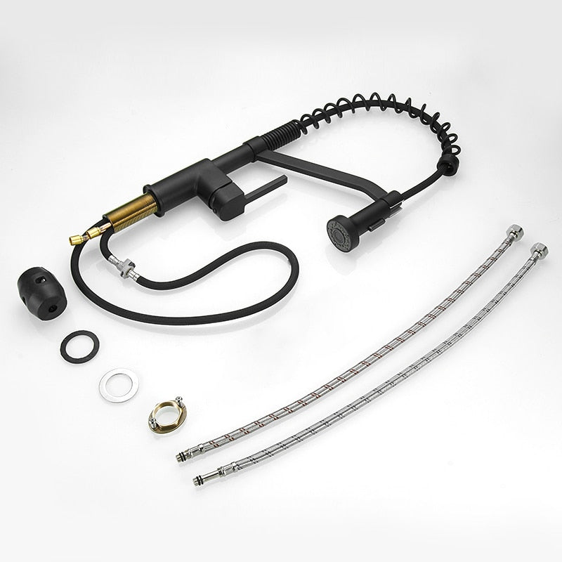 Modern polished chrome brass kitchen sink faucet with pull-out spray and single handle design, showcasing its sleek and contemporary style.