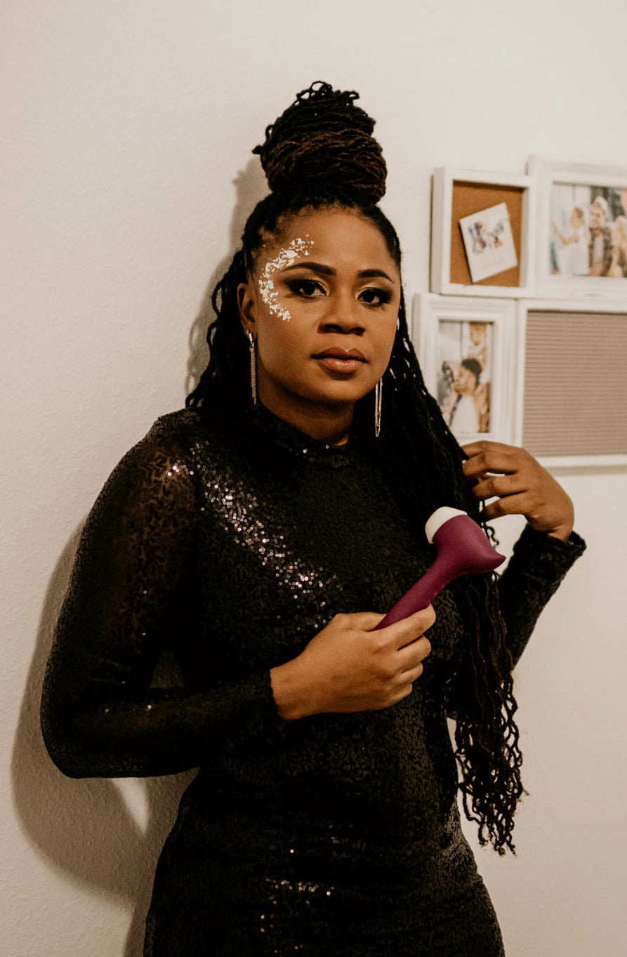 Orlena Vibrators USB Cable designed for charging vibrators, featuring a magnetic connection for easy use and compatibility with various devices.