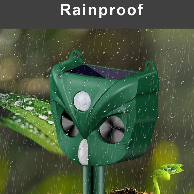 RC546 Outdoor Smart Solar Animal Ultrasonic Repeller with solar panel and LED light, designed for effective animal deterrence.