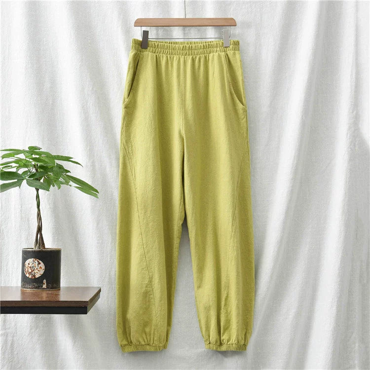 A pair of stylish high waist yoga pants made from soft linen, featuring a retro design suitable for autumn and winter wear.