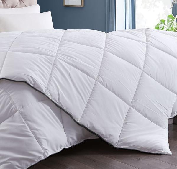 Royal Comfort 350GSM Luxury Soft Bamboo All-Seasons Quilt Duvet Doona, showcasing its luxurious sateen weave cover and baffle-box construction.