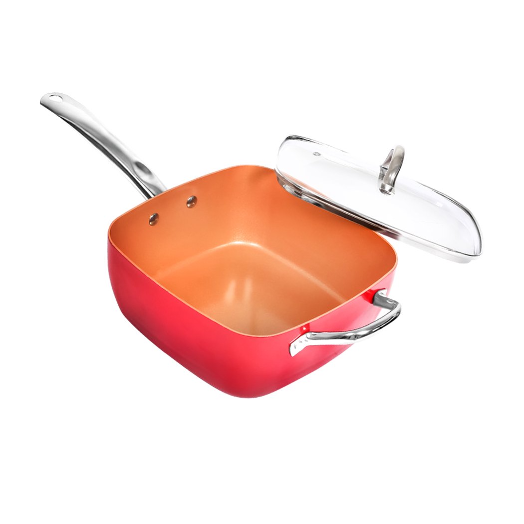 A red 3-in-1 saucepan set featuring a non-stick surface, stainless steel handle, deep fryer basket, and tempered glass lid, ideal for versatile cooking.