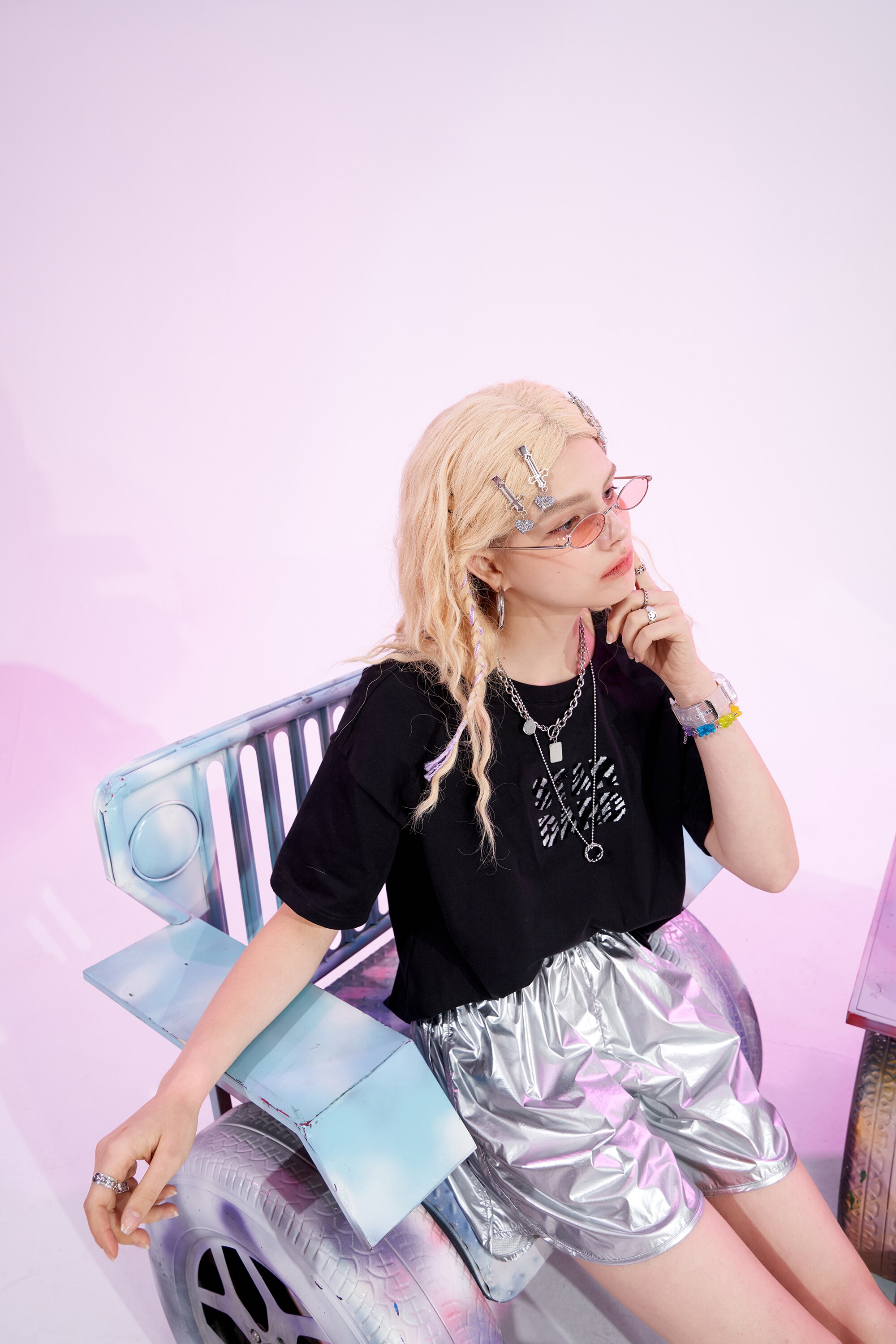 Solid high waist smart casual women wide leg shorts in blue, featuring pockets and an elastic waist, perfect for summer streetwear.