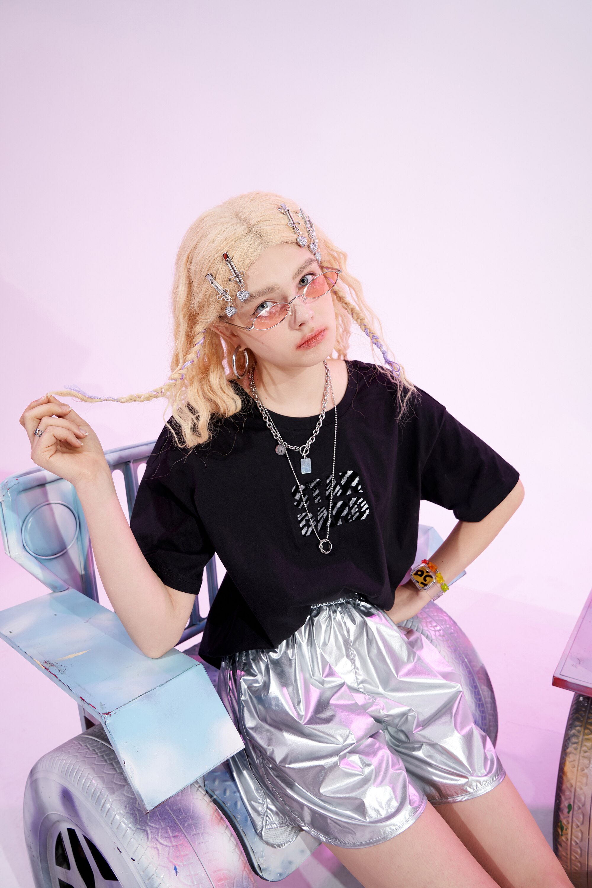 Solid high waist smart casual women wide leg shorts in blue, featuring pockets and an elastic waist, perfect for summer streetwear.