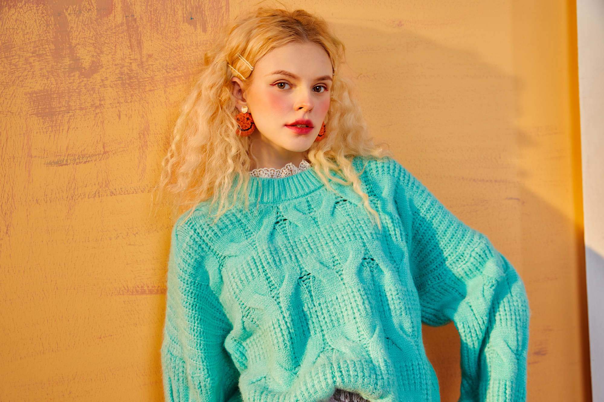 Solid Pure Contrast Lace Women Casual Knit Pullover Sweater in a stylish design, featuring full sleeves and a vintage look, perfect for summer wear.