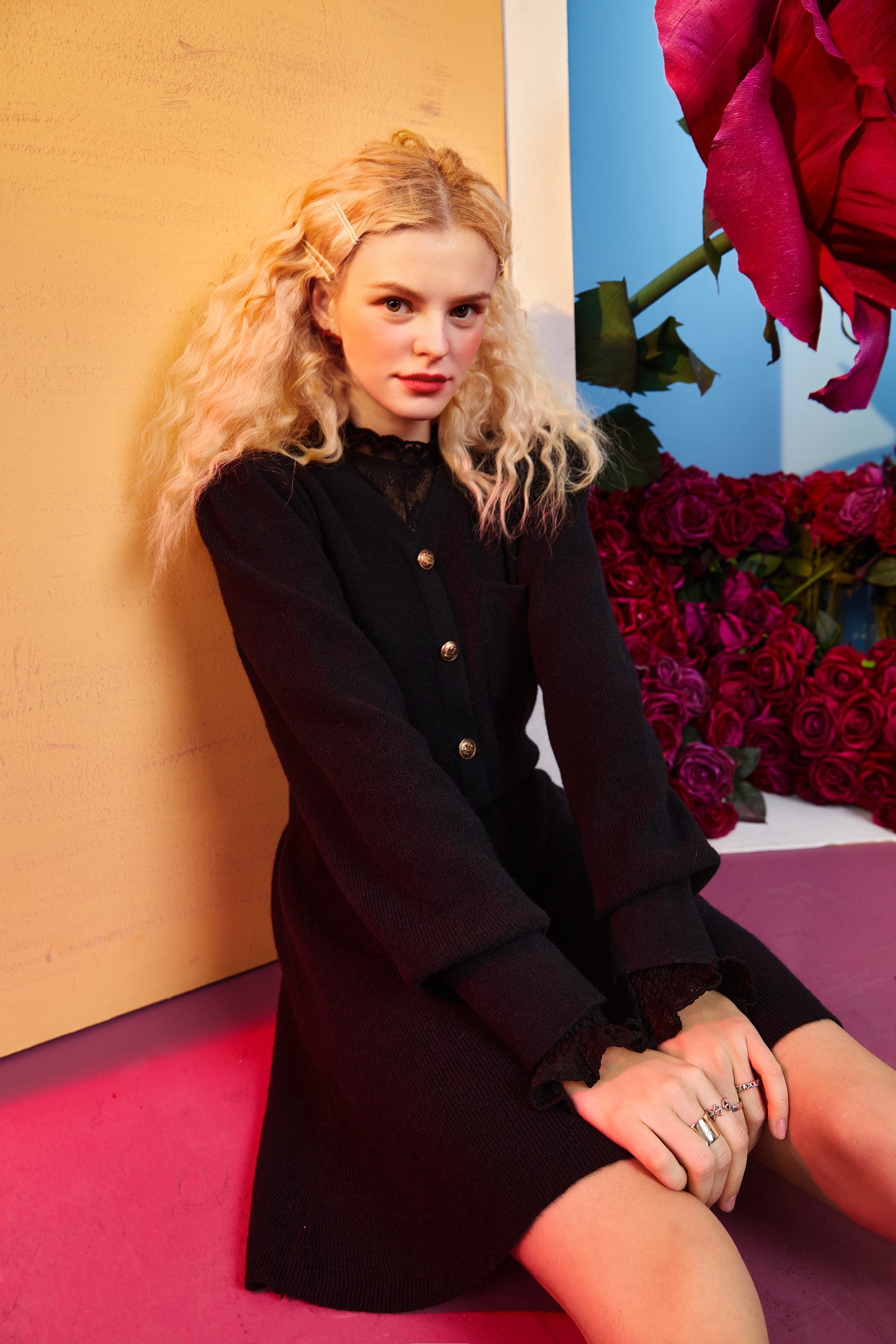 Solid Pure High Waist Casual Knit Mini Dress in black and red, featuring an A-line silhouette and O-neck design, perfect for spring and autumn.