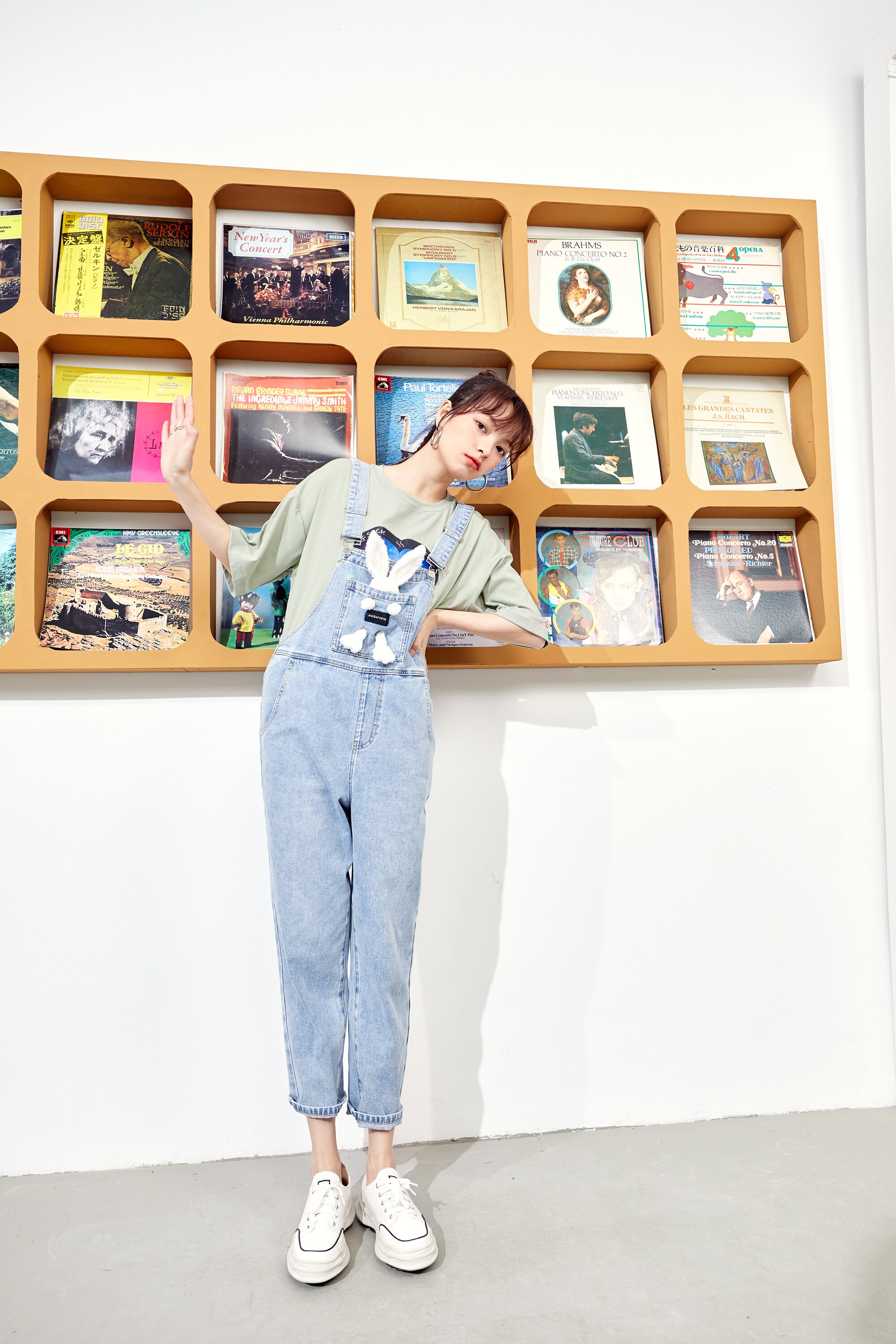 Solid Rabbit Applique Casual Women Overall Denim Jeans featuring a playful rabbit design, high waist, and ankle-length cut, perfect for summer wear.