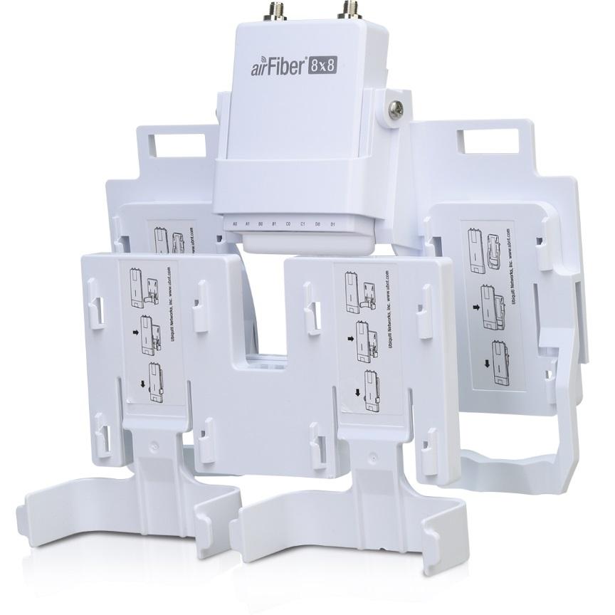 UBIQUITI airFiber Multiplexer 8x8 MIMO Multiplexor designed for airFiber AF-5X, showcasing its compact design and connectivity ports.