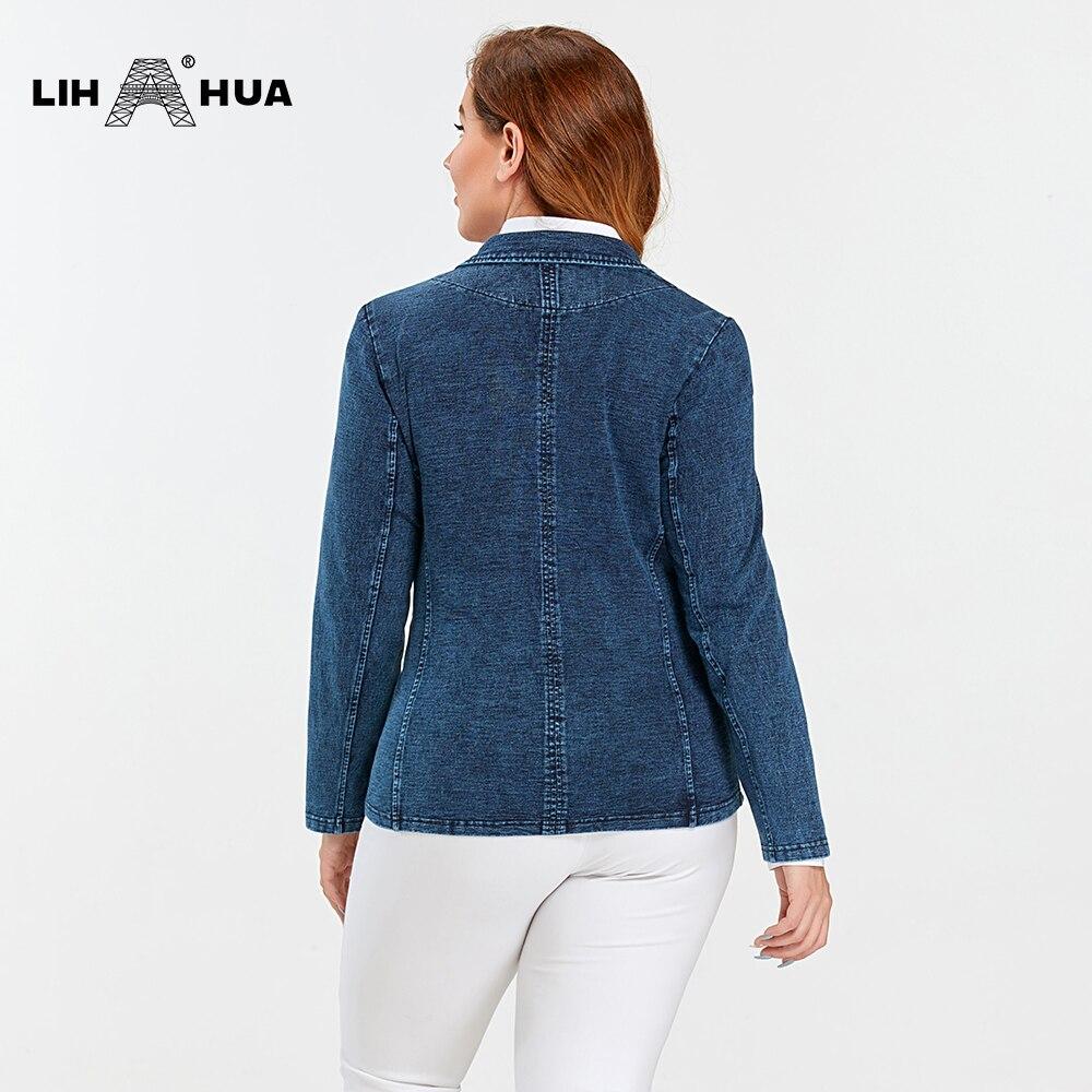 Women's Plus Size Tailored Denim Jacket in cotton and spandex, featuring pockets and zippers, perfect for office and casual wear.