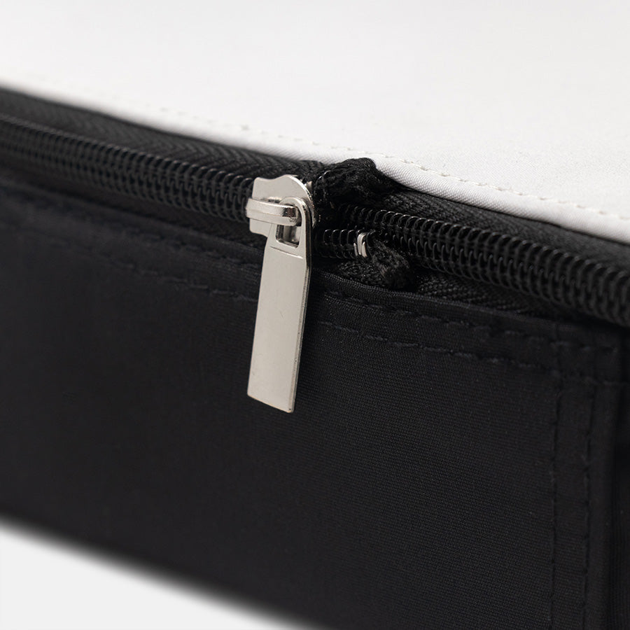 Blue lunch box featuring inspiring quotes for girl empowerment, designed for school and outings.