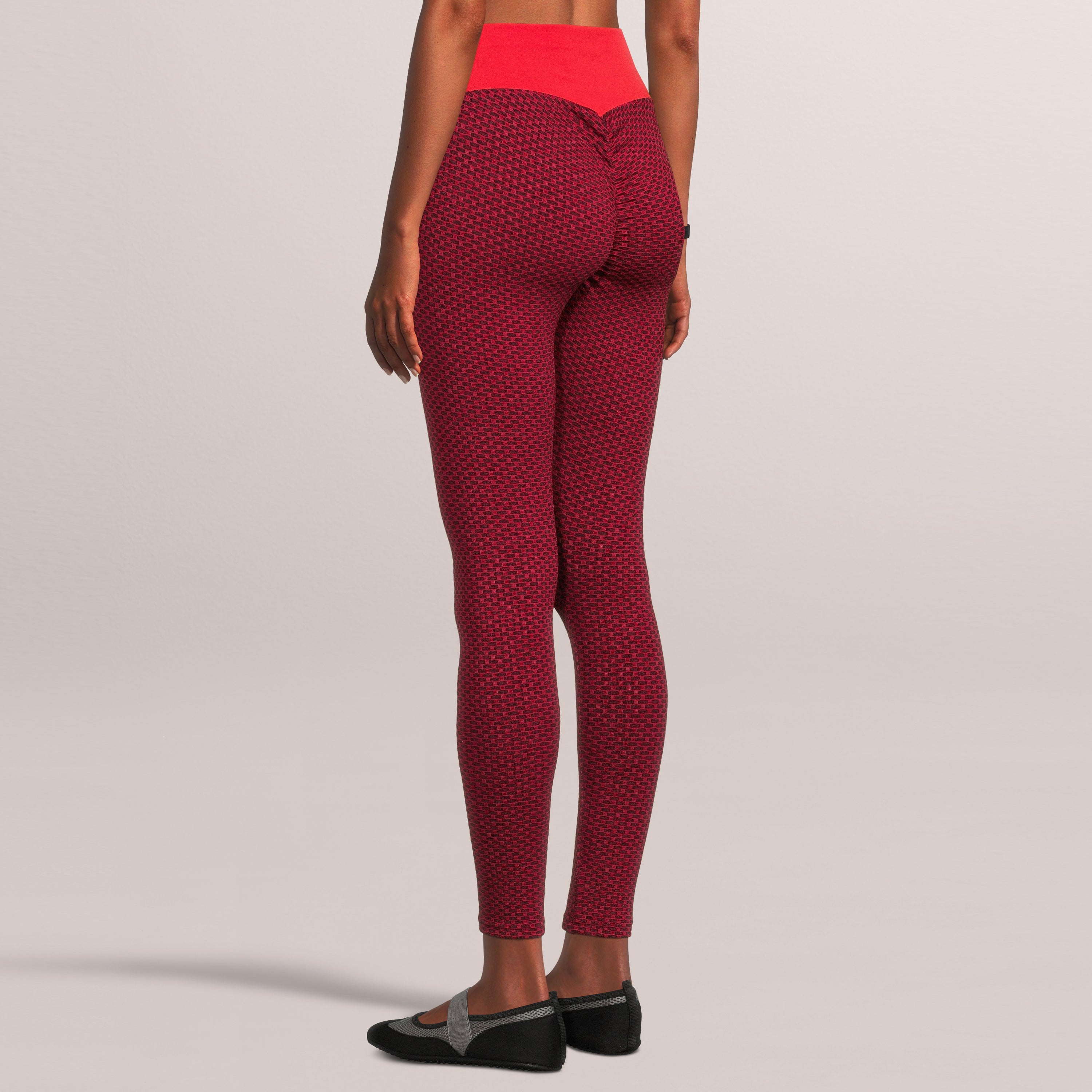 SOBEYO High Waisted Bubble Leggings in vibrant red, showcasing a crumple butt design for enhanced curves and a comfortable fit.