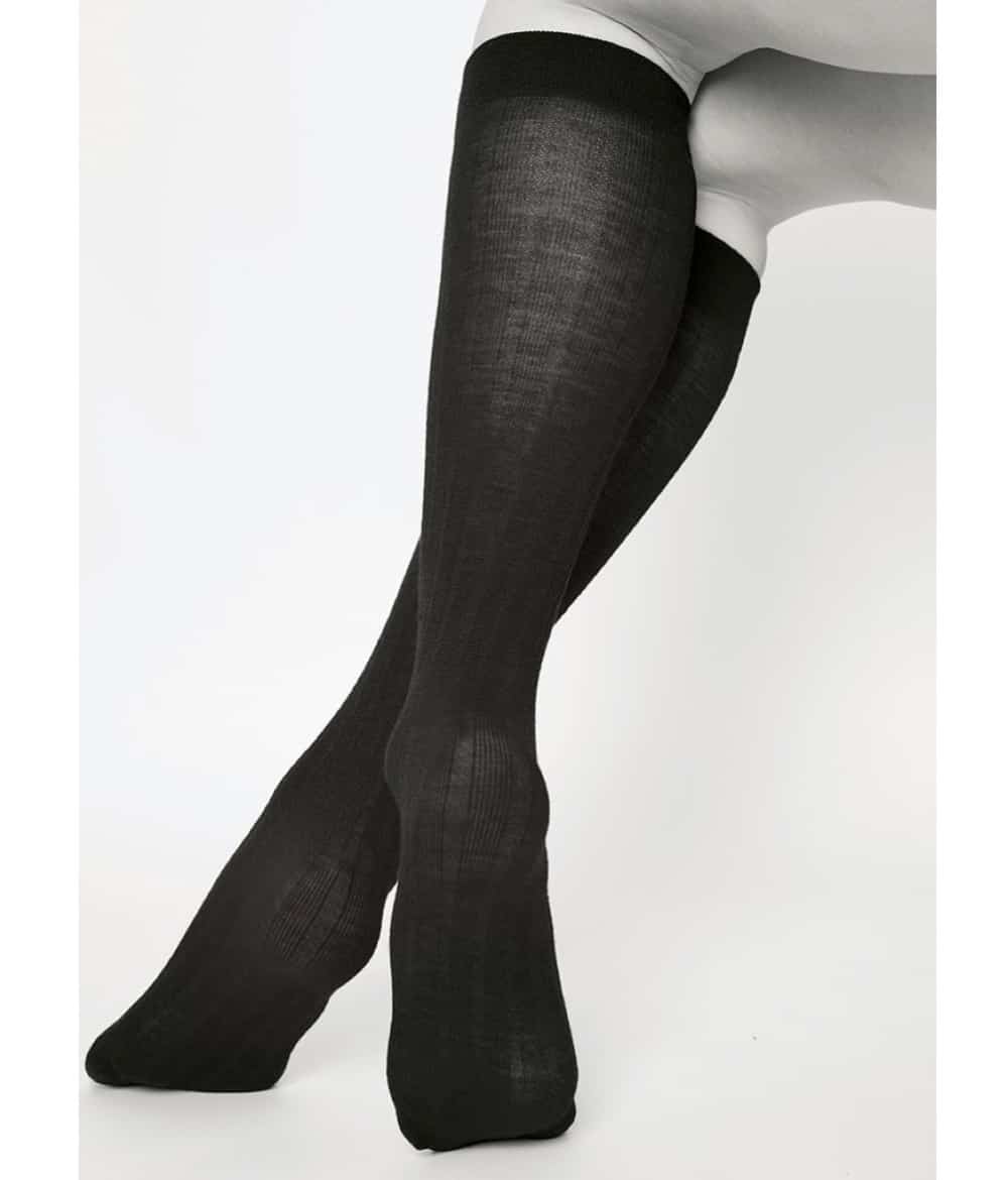 Chaussettes hautes en mérinos mélangé, douces et chaudes, idéales pour l'hiver, avec une hauteur jusqu'aux genoux.