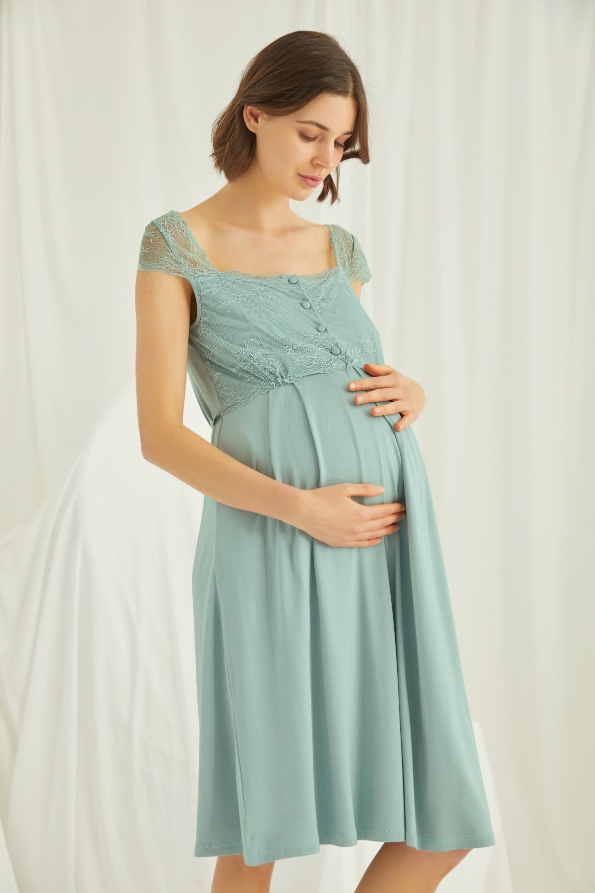 Shopymommy Lace Maternity & Nursing Nightgown with Robe Set, featuring elegant lace design and comfortable organic fabric.