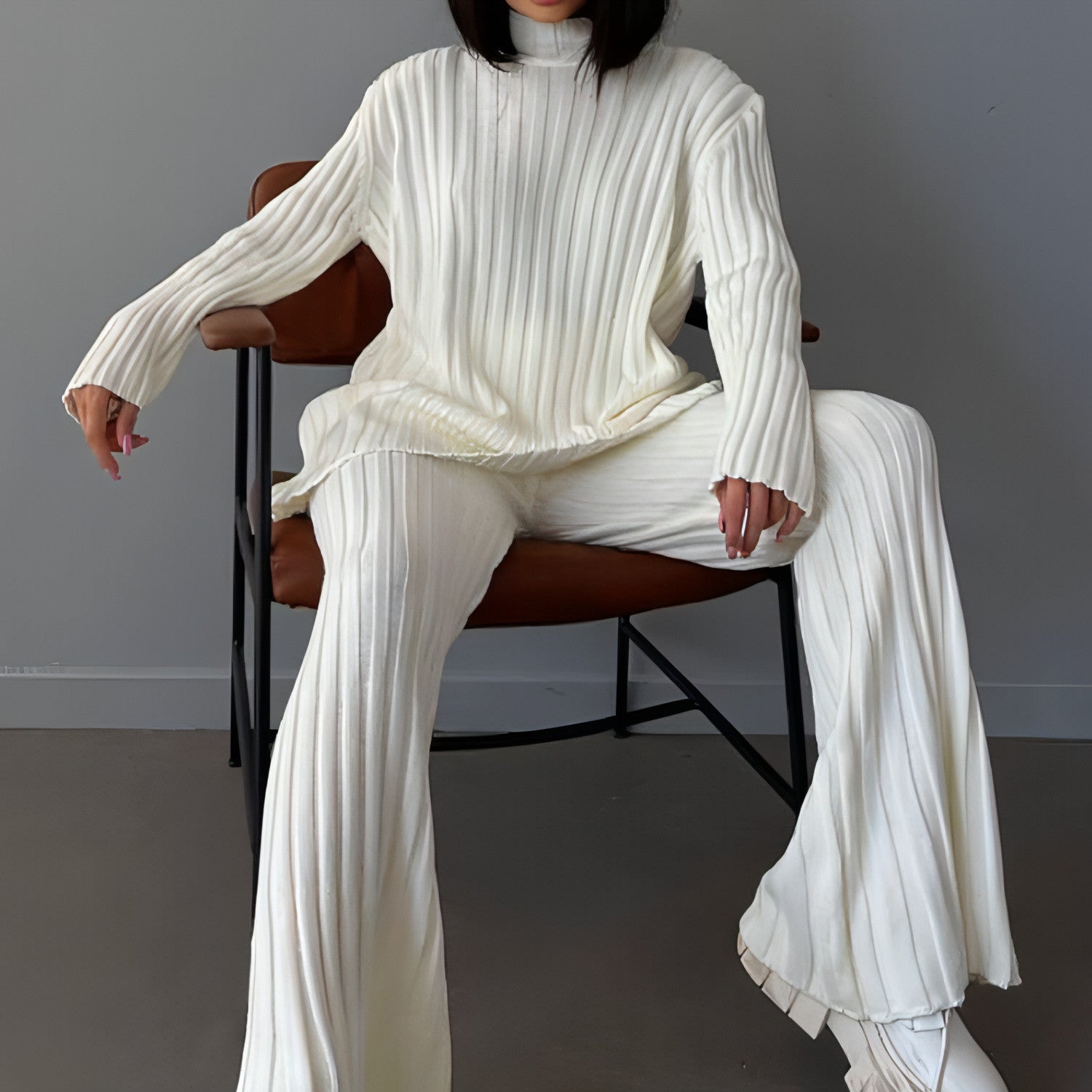 Main Women's Knitwear Pants Woolen (Tracksuit) image