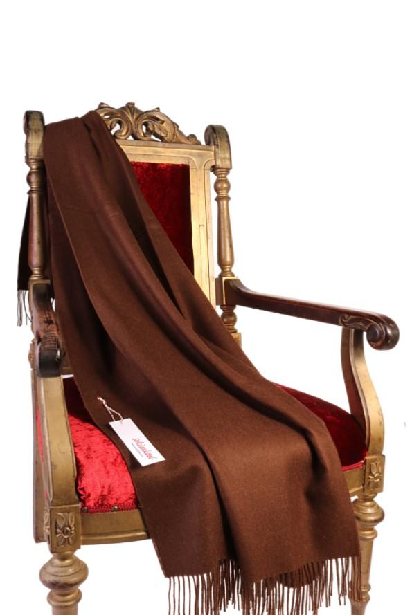 Luxurious dark brown alpaca wool plaid, hand-crafted from Peruvian alpaca wool, showcasing a sophisticated design perfect for autumn and winter.