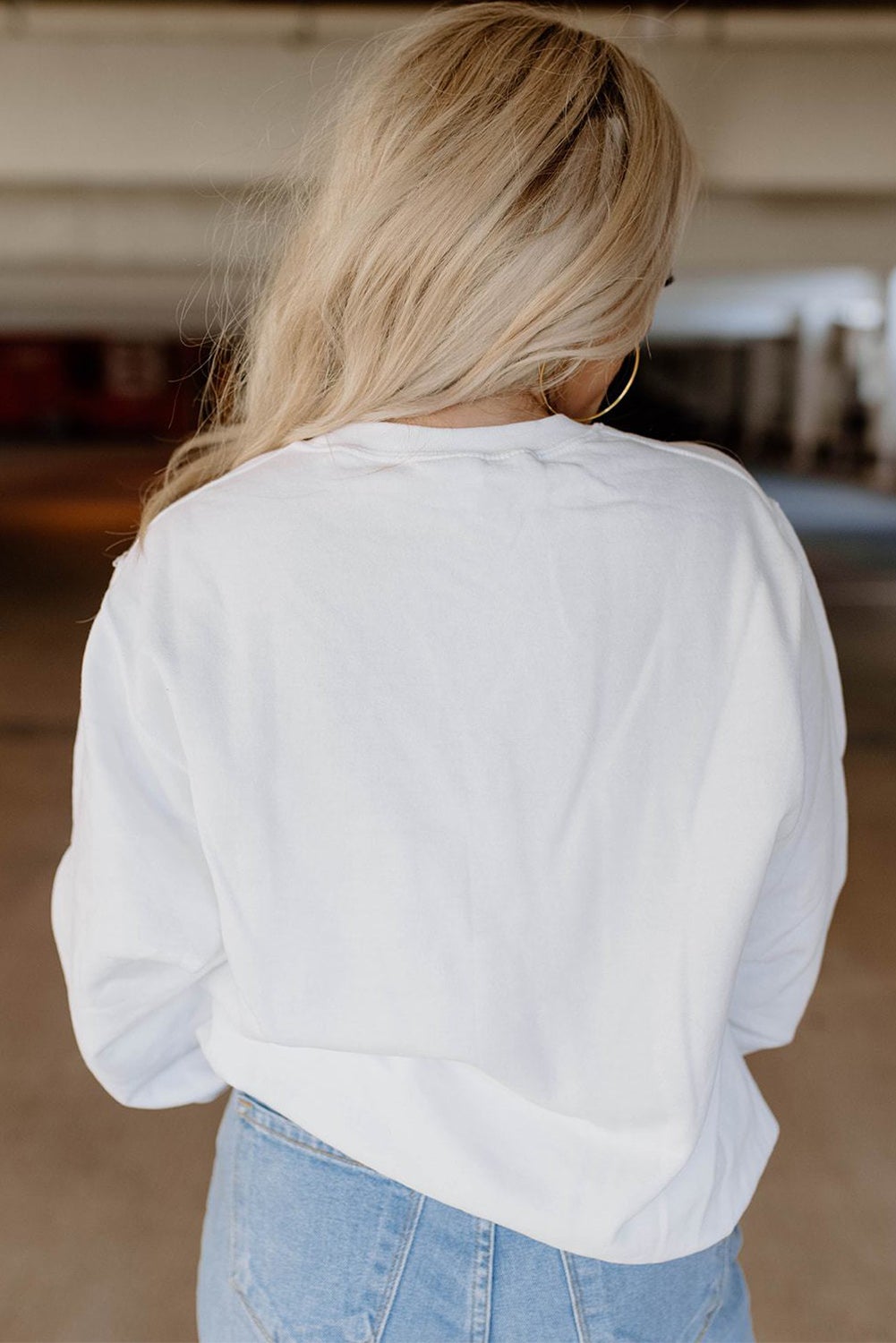 Be Mine Leopard Heart Print Sweatshirt featuring a stylish leopard heart design, long sleeves, and a round neckline, perfect for autumn and winter wear.