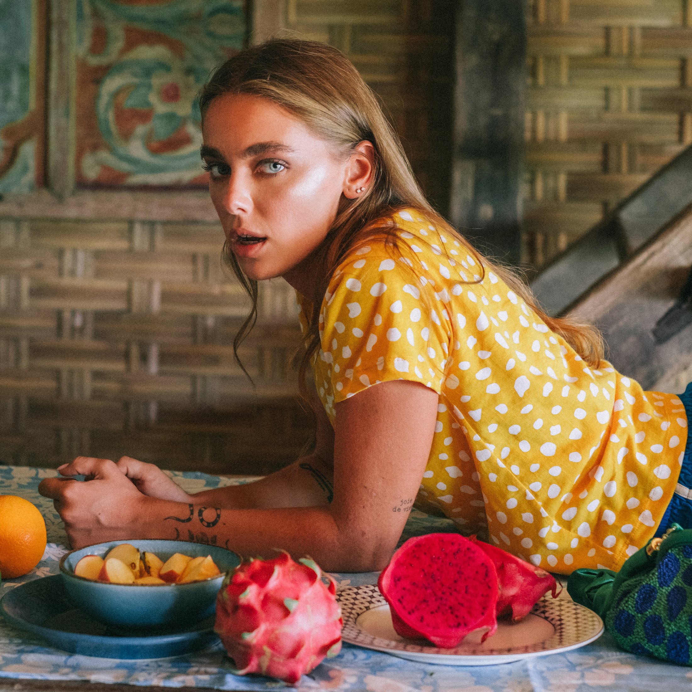 ARNOLDI Organic Cotton Shirt in Golden Saffron featuring a unique Arnoldi flower pattern, made from breathable organic cotton.