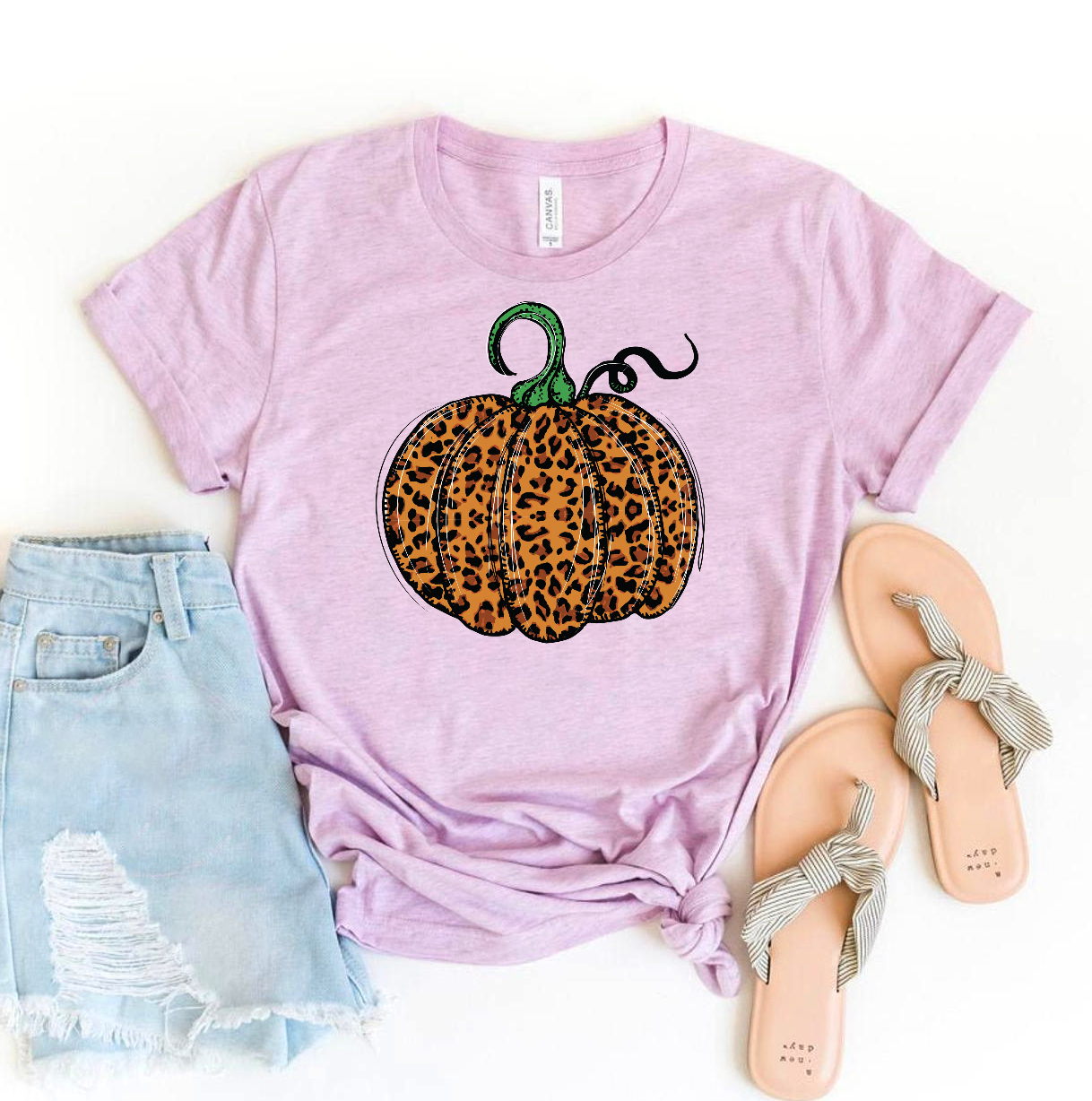 Leopard Pumpkin T-shirt featuring a vibrant pumpkin design on a soft cotton fabric, perfect for casual wear.