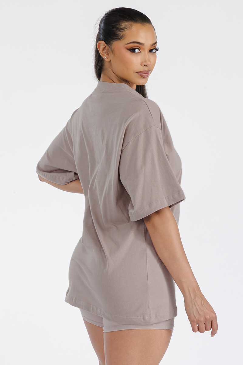 A stylish Women's Boyfriend Oversized Drop Shoulder Tee in soft cotton, featuring a round neck and relaxed fit, perfect for workouts or lounging.