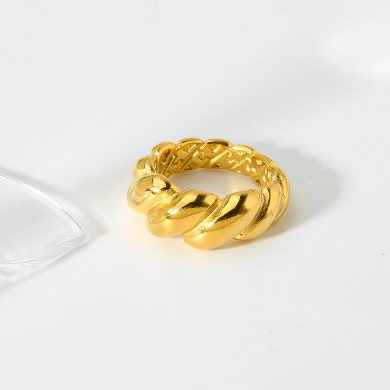 Elegant 18K Gold Plated Twist Midi Ring displayed in a gift box, showcasing its geometric design and luxurious finish.