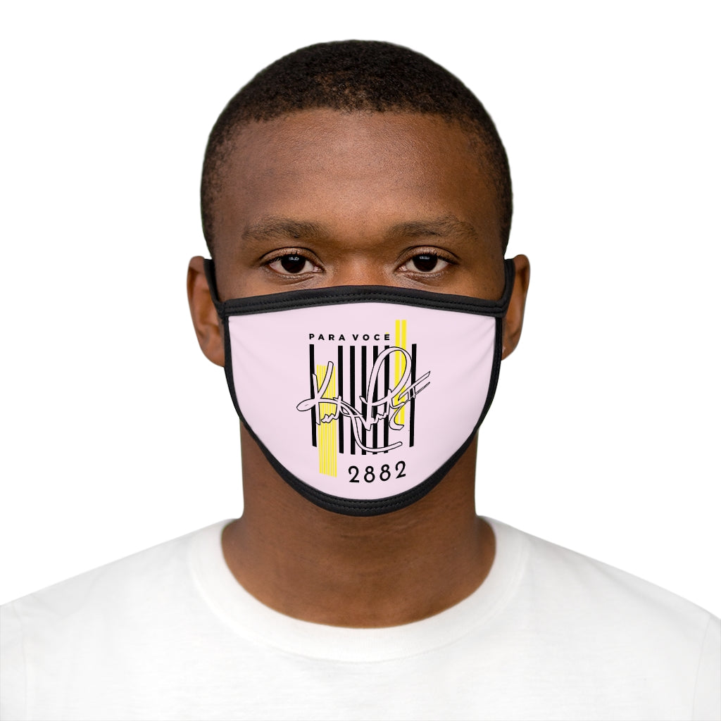 2882Sport™ Para Você Pink Face Mask showcasing vibrant color and stylish design, featuring a durable polyester exterior and soft cotton interior.