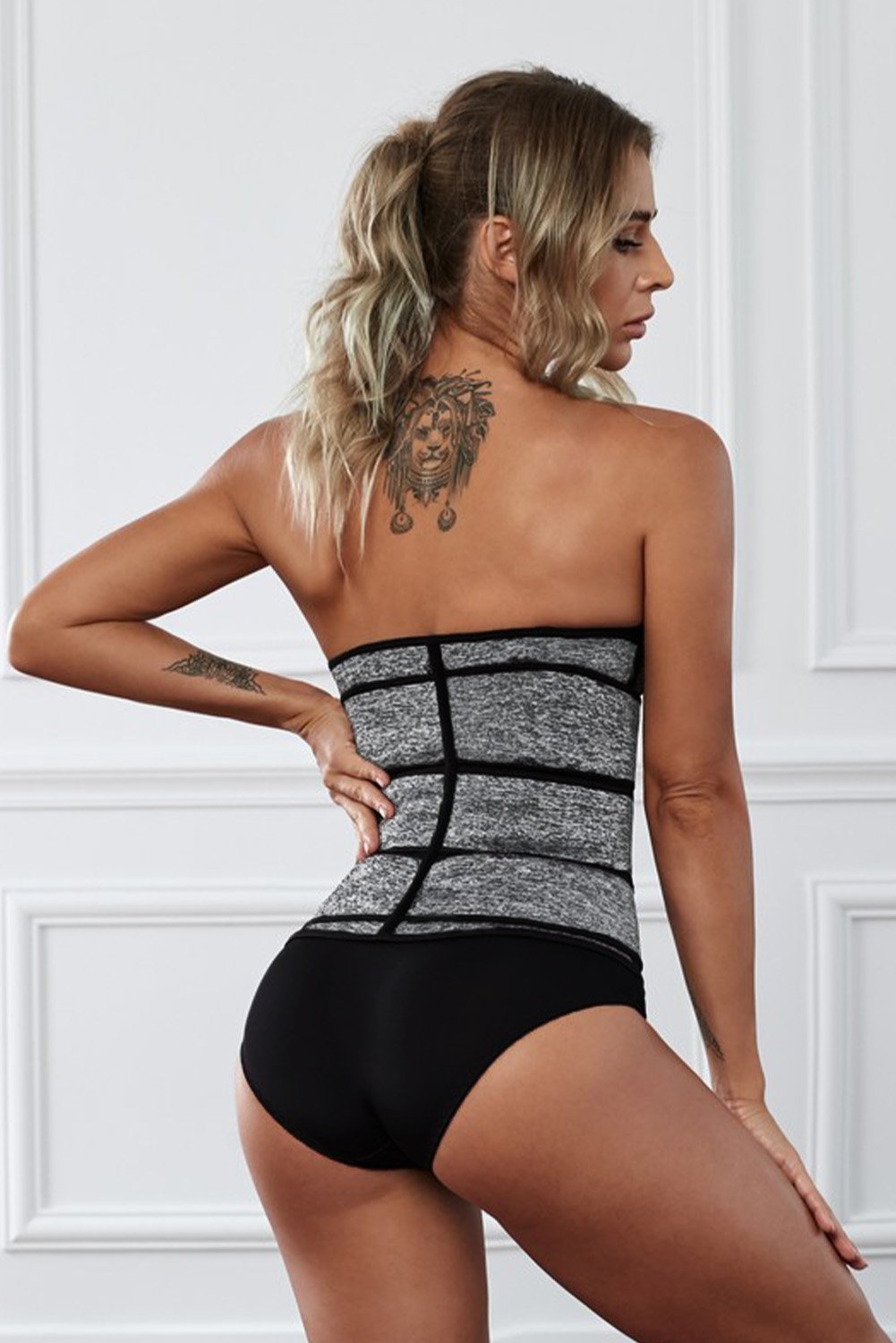 9 Steel Bones Latex Belt Waist Trainer with adjustable hooks, designed for comfort and support during workouts.