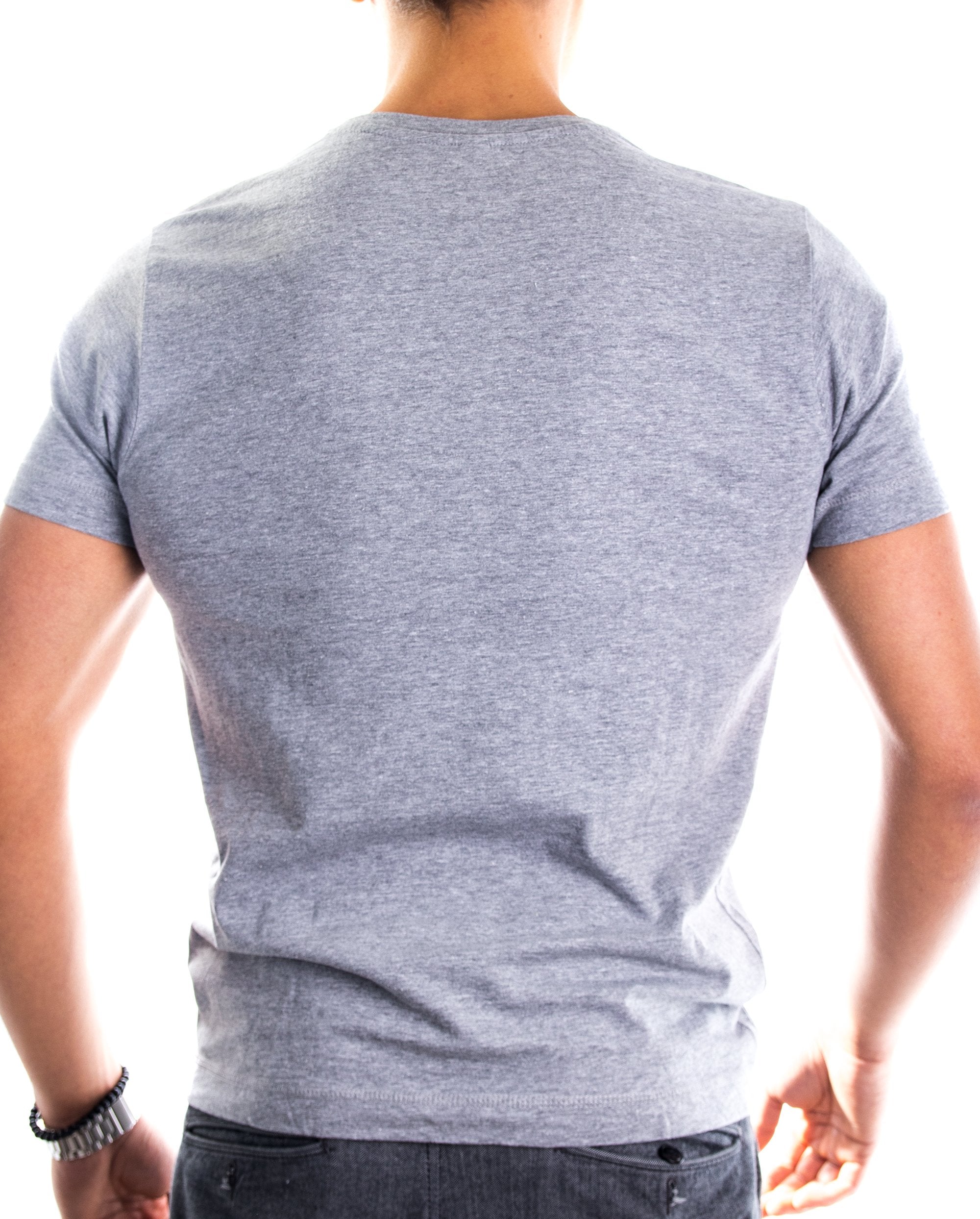 Back to Classic Shirt in grey for men, featuring a relaxed fit and made from cotton and viscose blend.