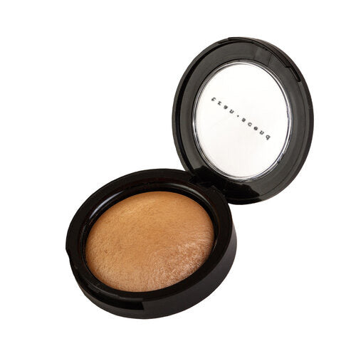 Baked Mineral Highlight in three shades: iridescent rose gold, shimmery champagne gold, and shimmery bronze, displayed in a dome shape.