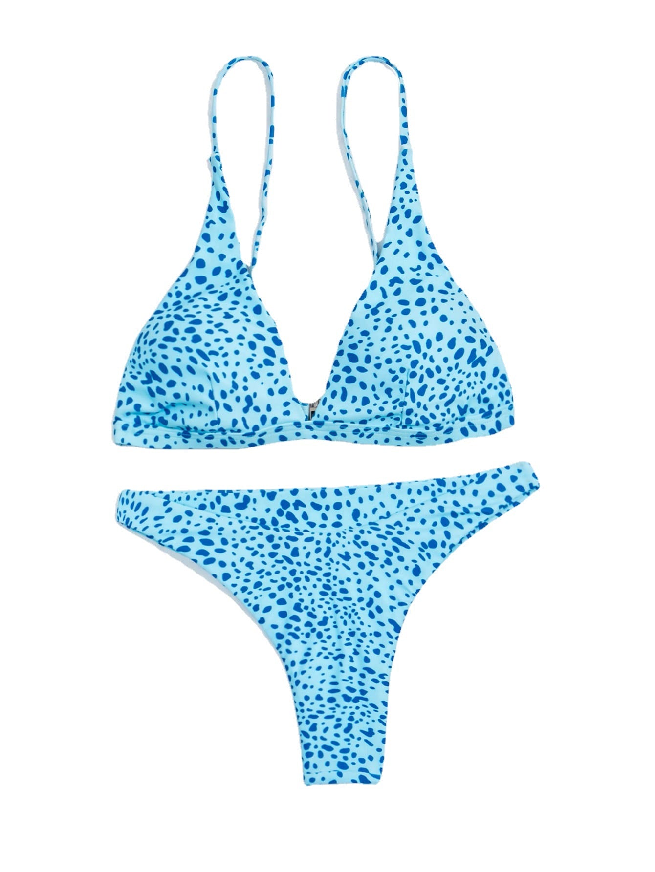 A stylish three-point bikini featuring a double print design, perfect for summer beach outings.