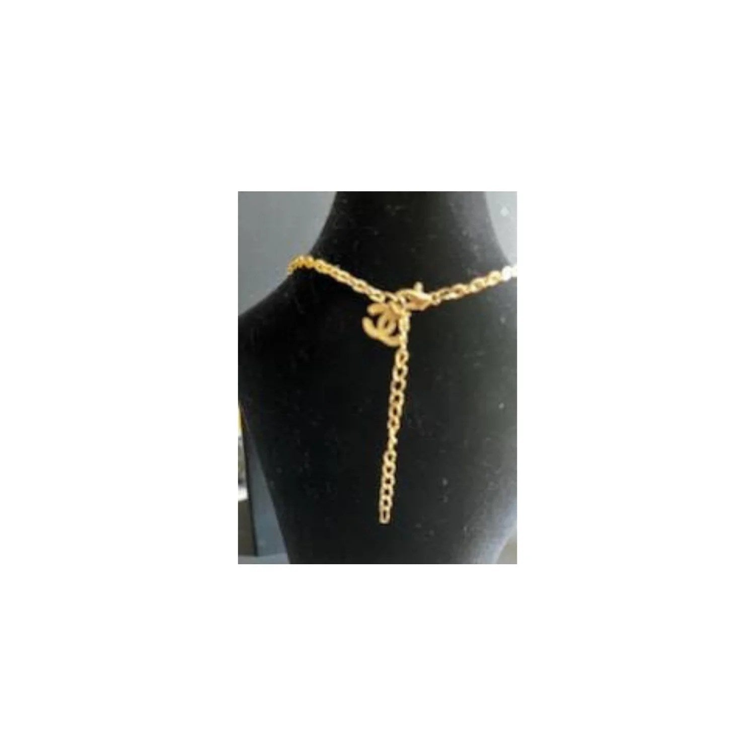 Charming Women Necklace featuring a luxurious gold CC pendant, elegantly designed for women.