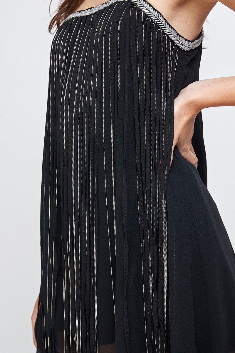 A stylish Micro Chain Fringe Dress featuring intricate fringe detailing, perfect for parties and special occasions.