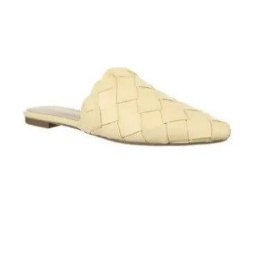 Circus NY Circus by Sam Edelman Olena Mule featuring a stylish basket-weave design in a classic mule silhouette.